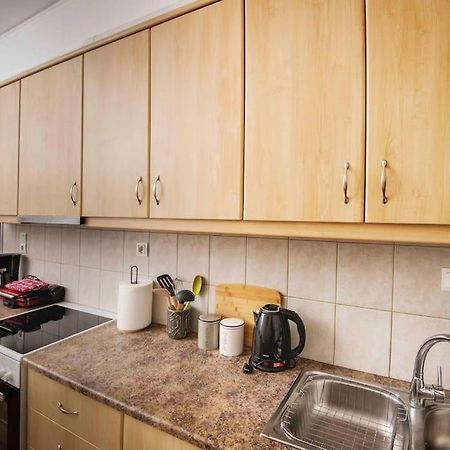 Lovely,Central, Spacious 2-Bedrooms Apartment Piraeus Ngoại thất bức ảnh
