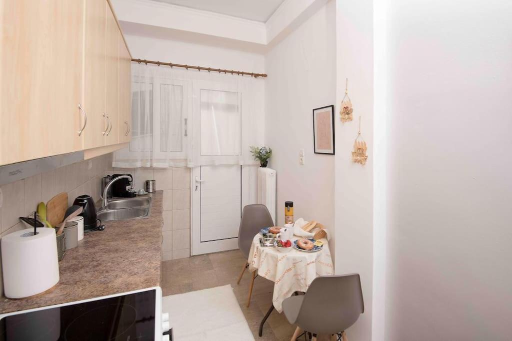 Lovely,Central, Spacious 2-Bedrooms Apartment Piraeus Ngoại thất bức ảnh