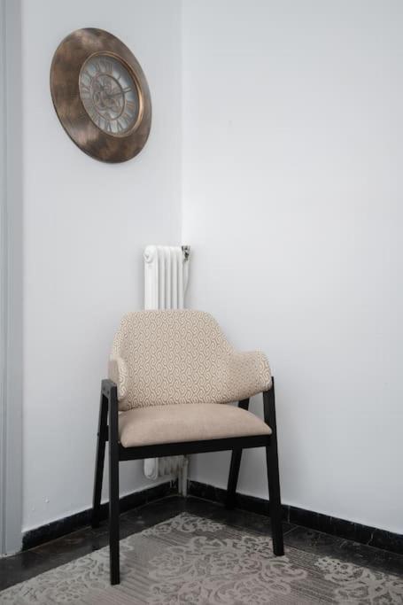 Lovely,Central, Spacious 2-Bedrooms Apartment Piraeus Ngoại thất bức ảnh