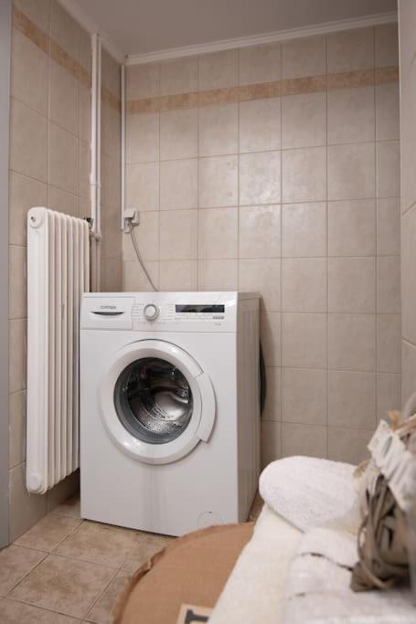Lovely,Central, Spacious 2-Bedrooms Apartment Piraeus Ngoại thất bức ảnh